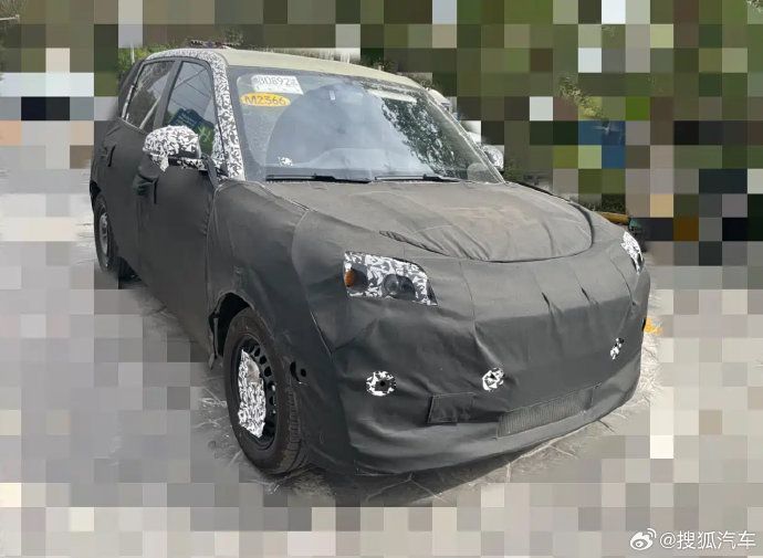 Geely testa elétrico E211 menor e mais barato que o EX2 para brigar com o Dolphin Mini