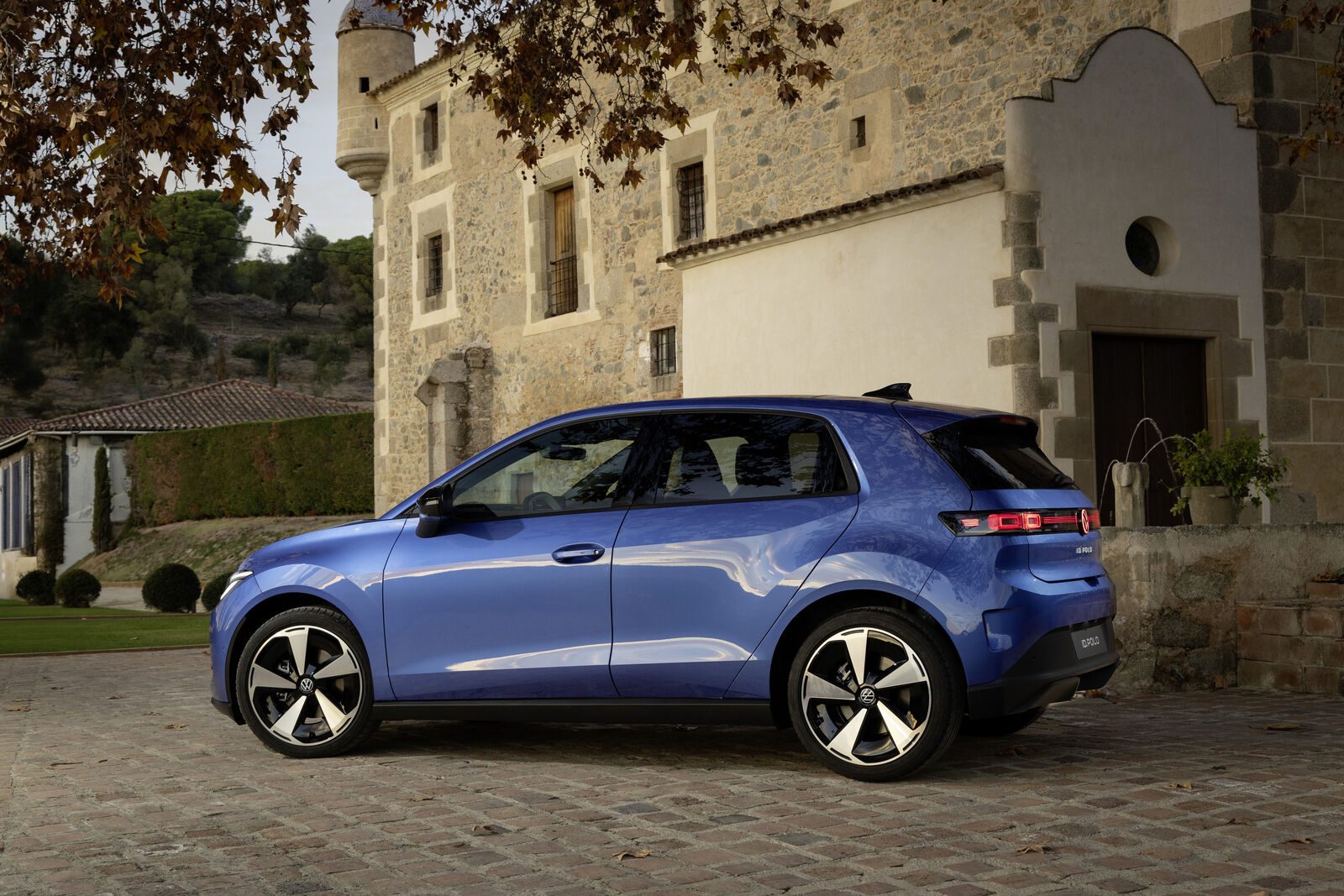Volkswagen ID. Polo elétrico esgota na Europa: como ele se compara ao MG4 Urban de R$ 134.990?