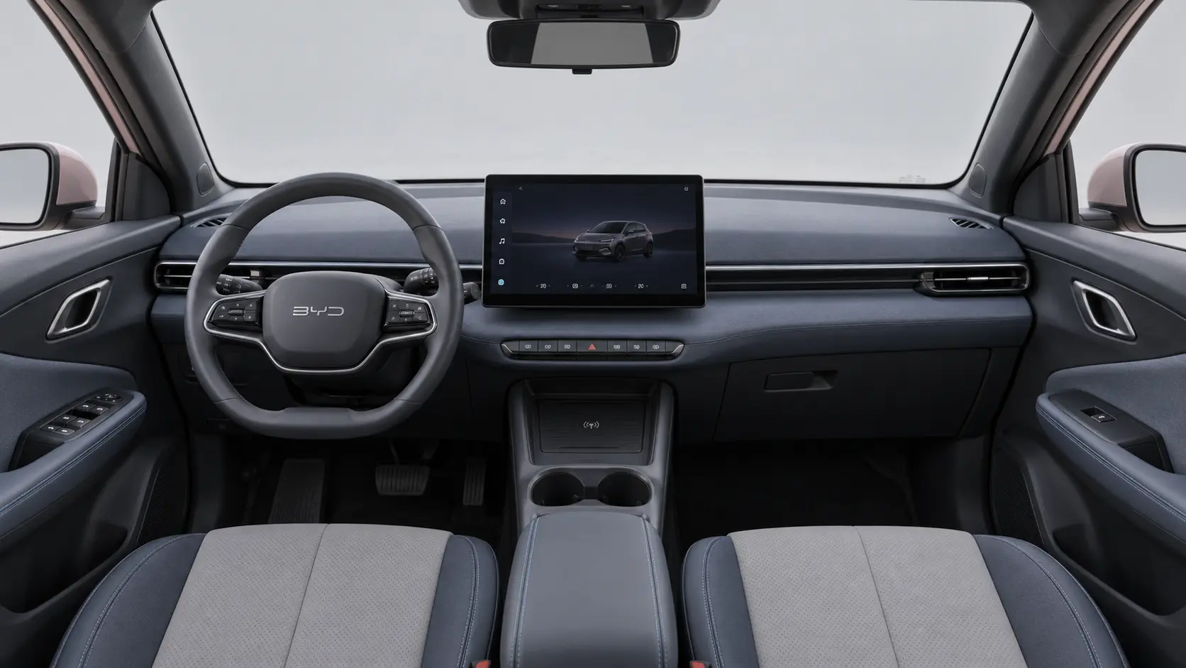 Interior da nova geração do BYD Dolphin Mini 2028 com central multimídia ampliada
