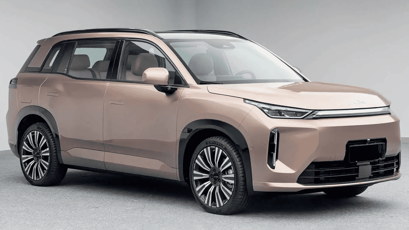 GAC Aion i60 vs Toyota Corolla Cross Hybrid: o SUV elétrico chinês que a GAC confirmou para o Brasil