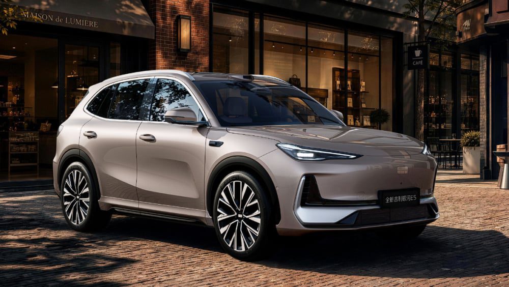 Novo Geely EX5, chamado Galaxy E5 na China, lançado com recarga rápida 6C e motor de 245 kW