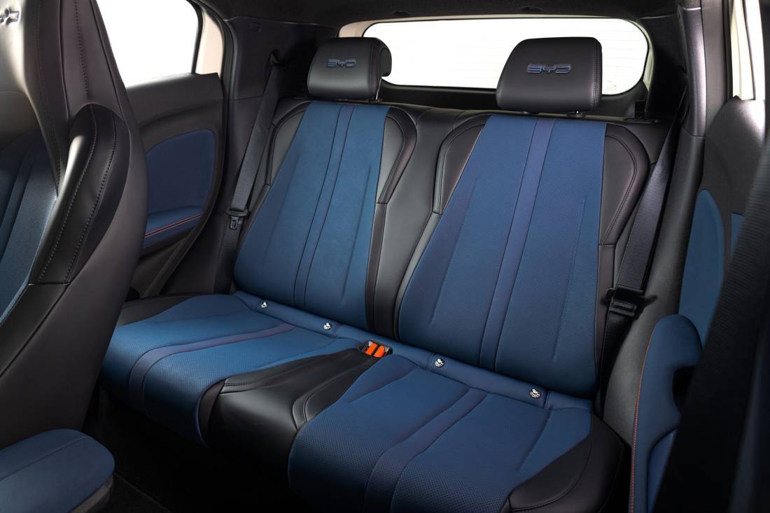 Interior do BYD Dolphin Mini, bancos traseiros