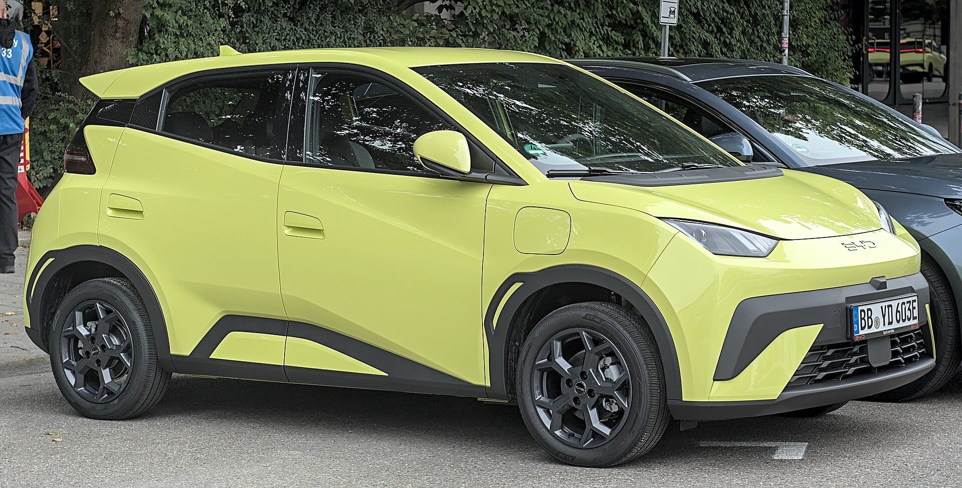 BYD terá carro elétrico com bateria de estado sólido em 2027, confirma Stella Li; quando ele chega às lojas?