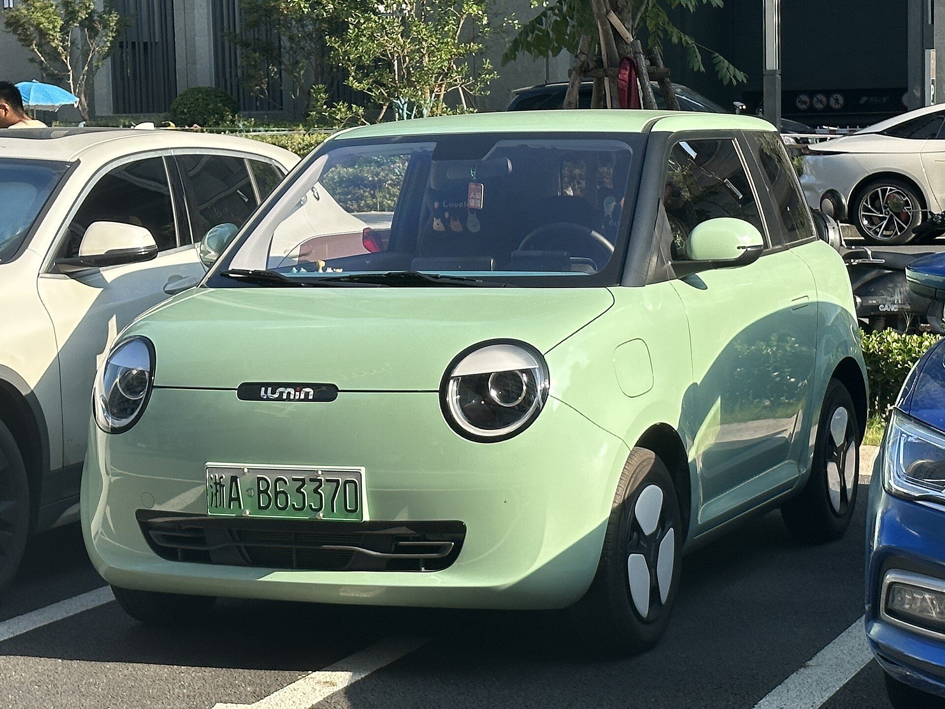 Changan Lumin vs BYD Dolphin Mini: o elétrico mais barato do mundo mostra o tamanho do desafio pra chegar ao Brasil