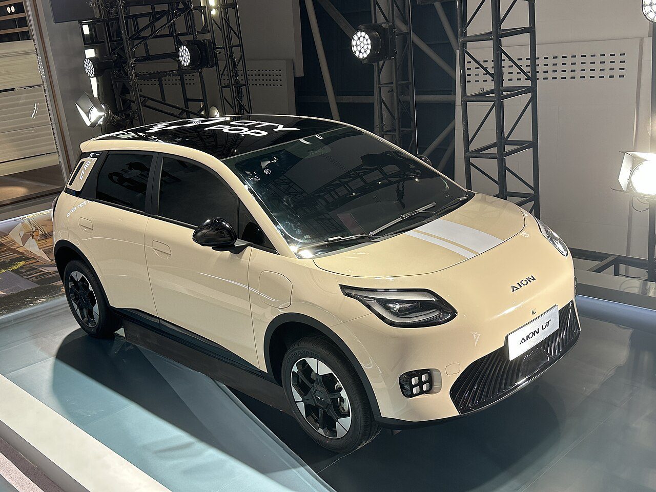 GAC Aion UT: a conta que não fechou entre o preço da China, do Uruguai e do Brasil