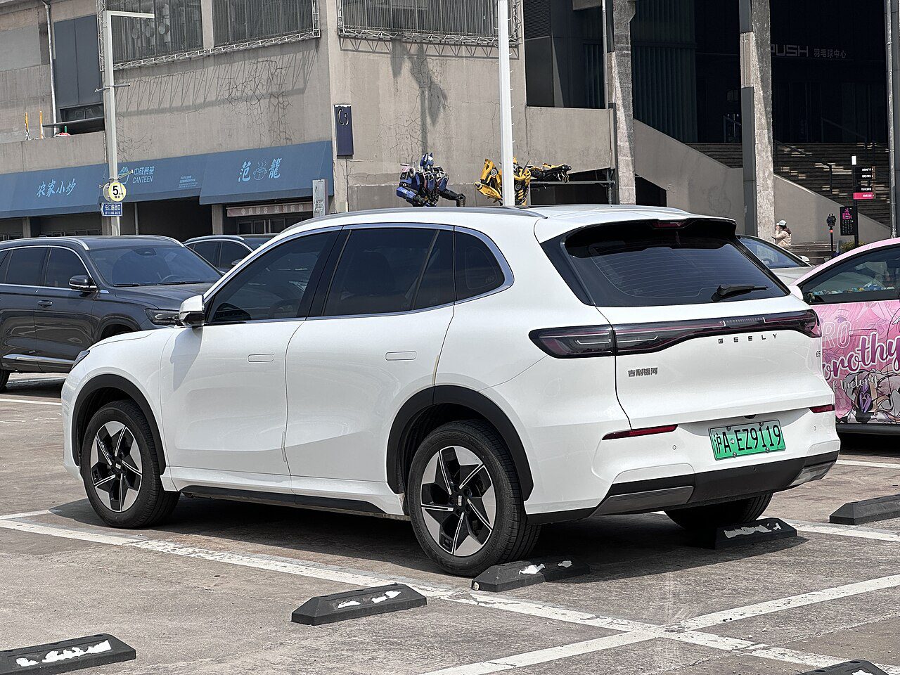 Geely Galaxy E5 (EX5 no Brasil), vista lateral