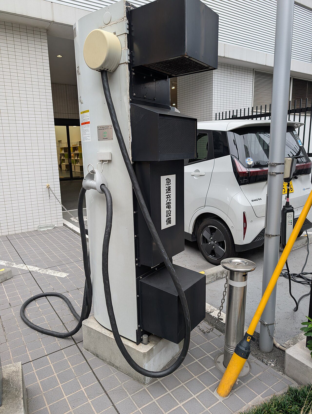 Bateria de carro elétrico: por que ficou 85% mais barata — e o que vem depois do lítio